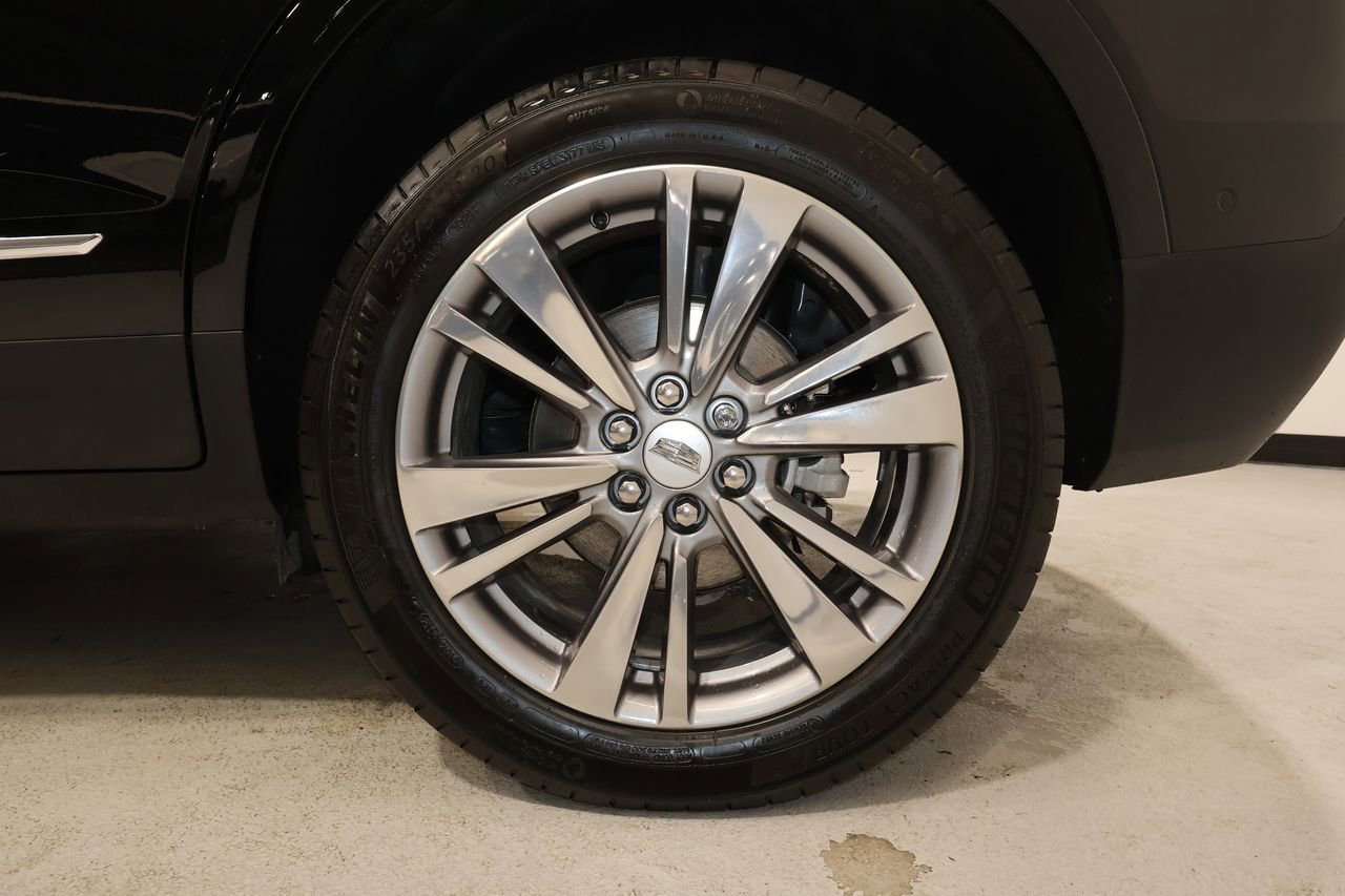 Certified 2025 Cadillac XT5 Premium Luxury w/ Technology Package AWD/4WD image 36