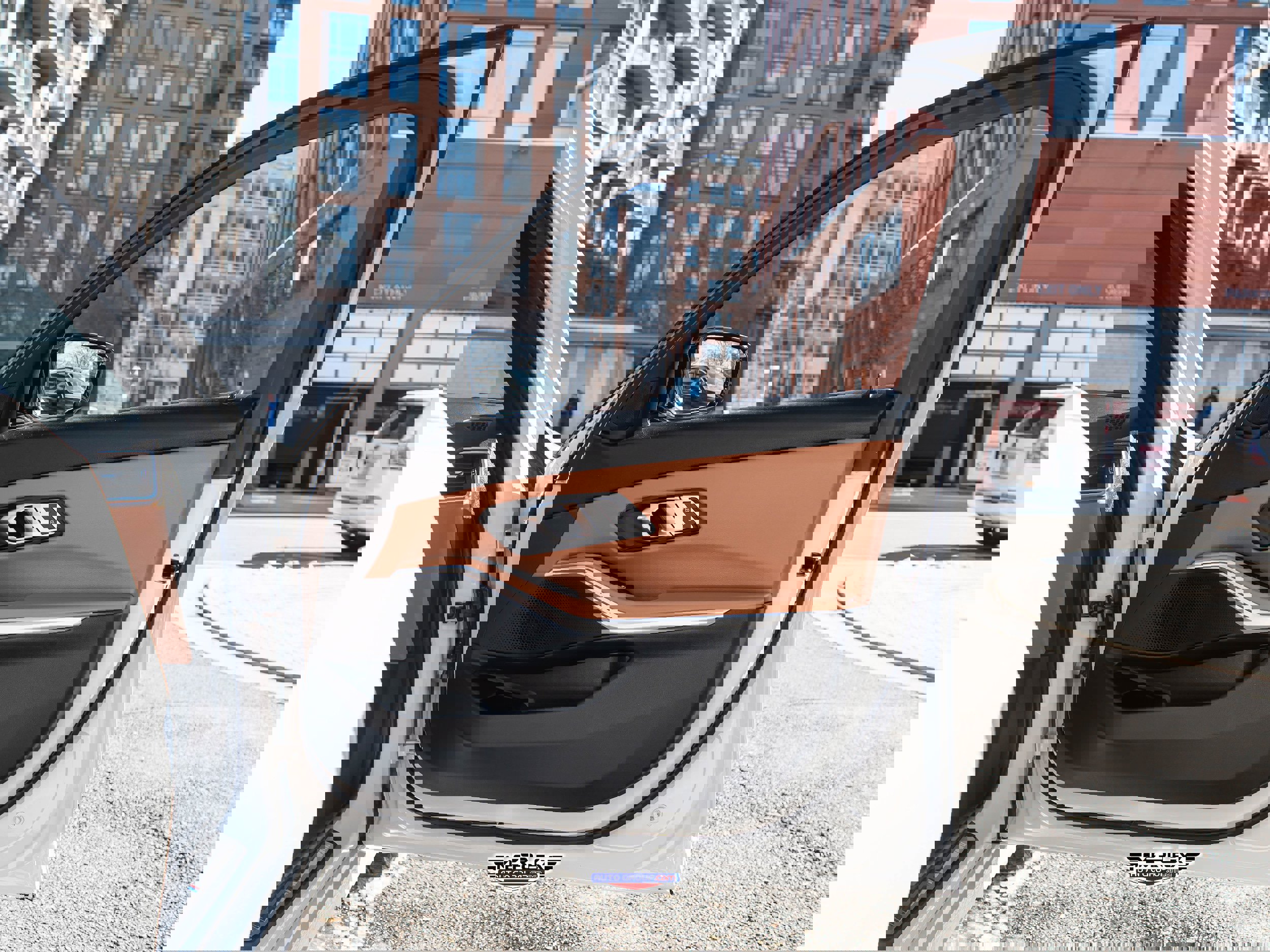 Used 2022 BMW 330e xDrive w/ M Sport Package image 46