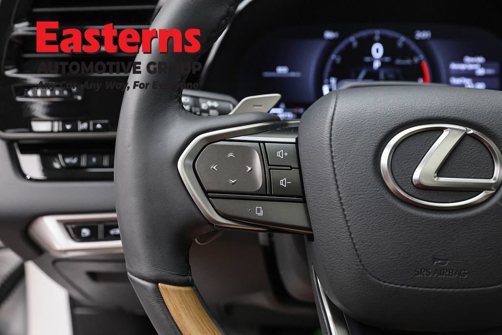 Used 2025 Lexus RX 350 AWD w/ Convenience Package image 15