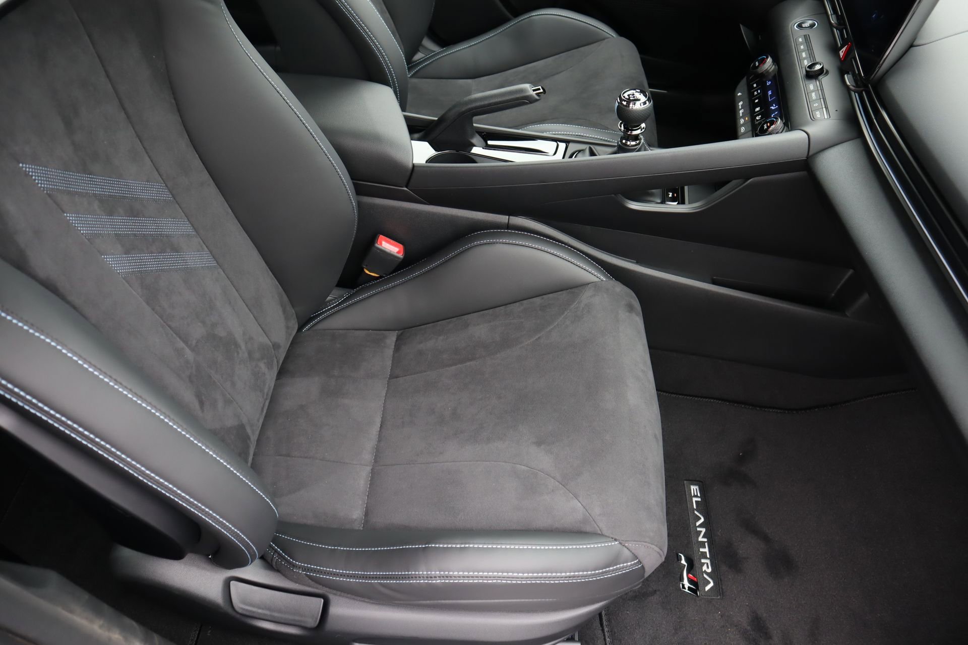 New 2025 Hyundai Elantra N Base image 21