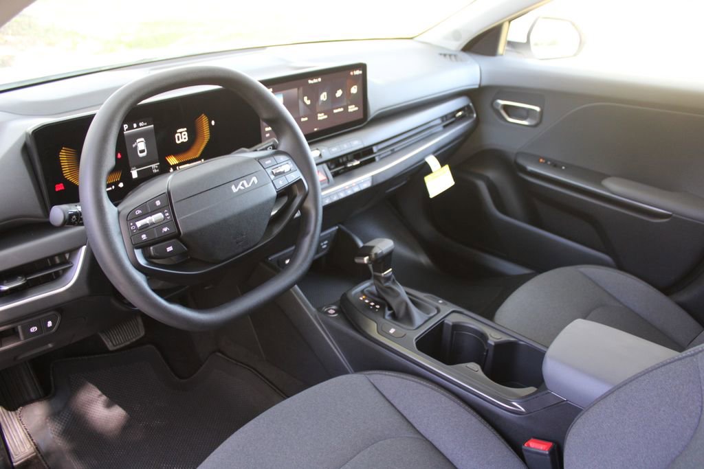 New 2025 Kia K4 EX image 20