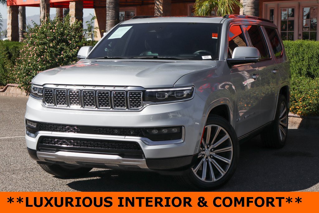 Used 2022 Jeep Grand Wagoneer Series II w/ Convenience Group III image 4