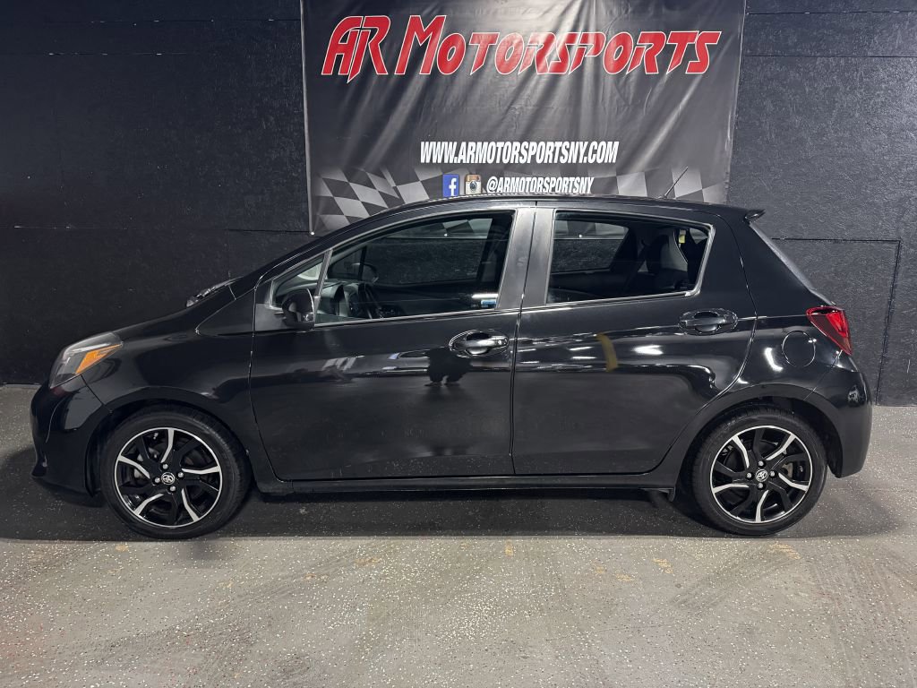 Used 2015 Toyota Yaris SE image 2