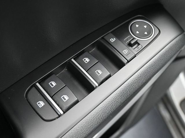 Used 2023 Kia Soul LX w/ LX Technology Package image 14