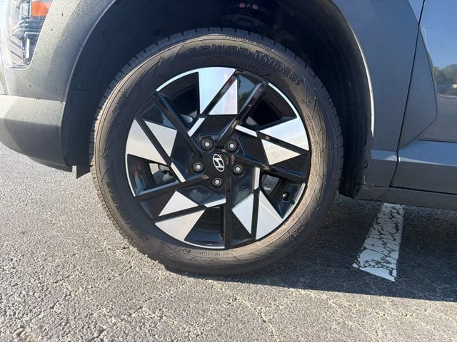Used 2024 Hyundai Kona SEL AWD/4WD image 11