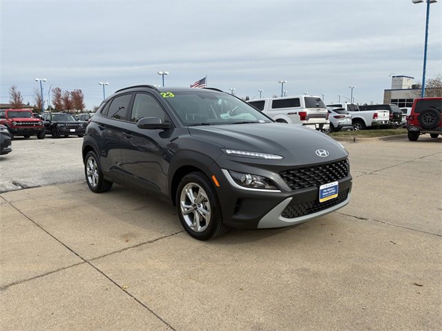 Used 2023 Hyundai Kona SEL w/ Cargo Package image 2