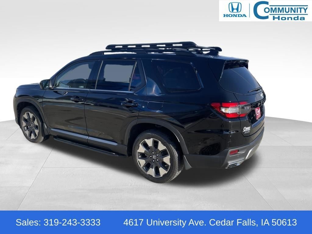 New 2026 Honda Pilot Touring image 3