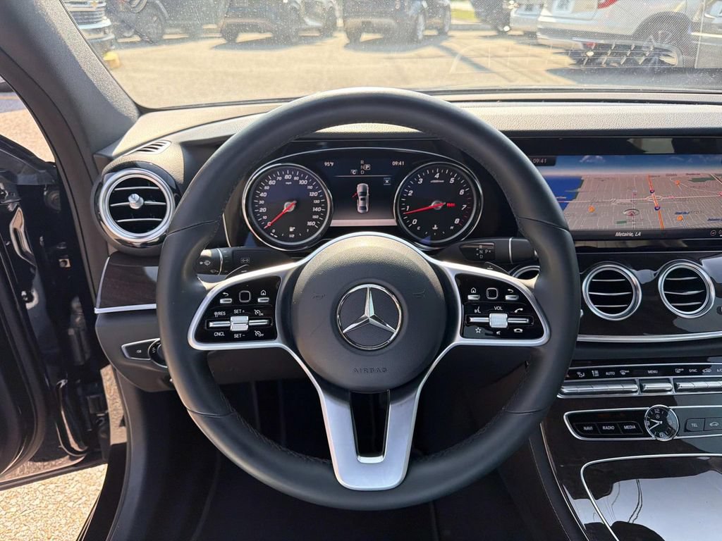 Used 2019 Mercedes-Benz E 300 image 22