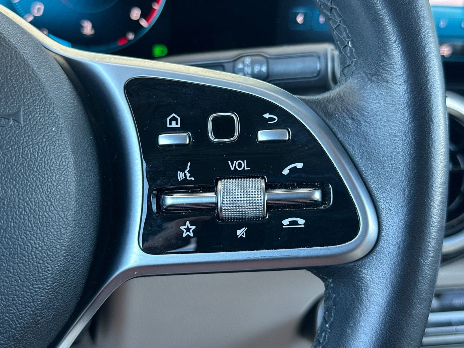 Certified 2022 Mercedes-Benz GLB 250 image 27