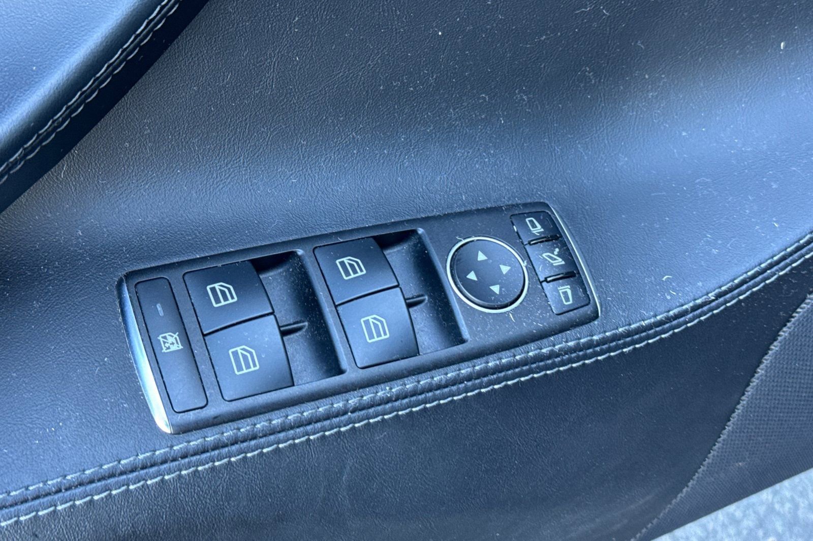 Used 2017 Tesla Model S 75 image 13