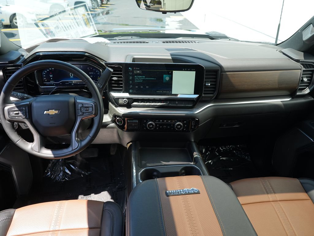 Certified 2025 Chevrolet Silverado 3500 High Country w/ High Country Premium Package AWD/4WD image 26