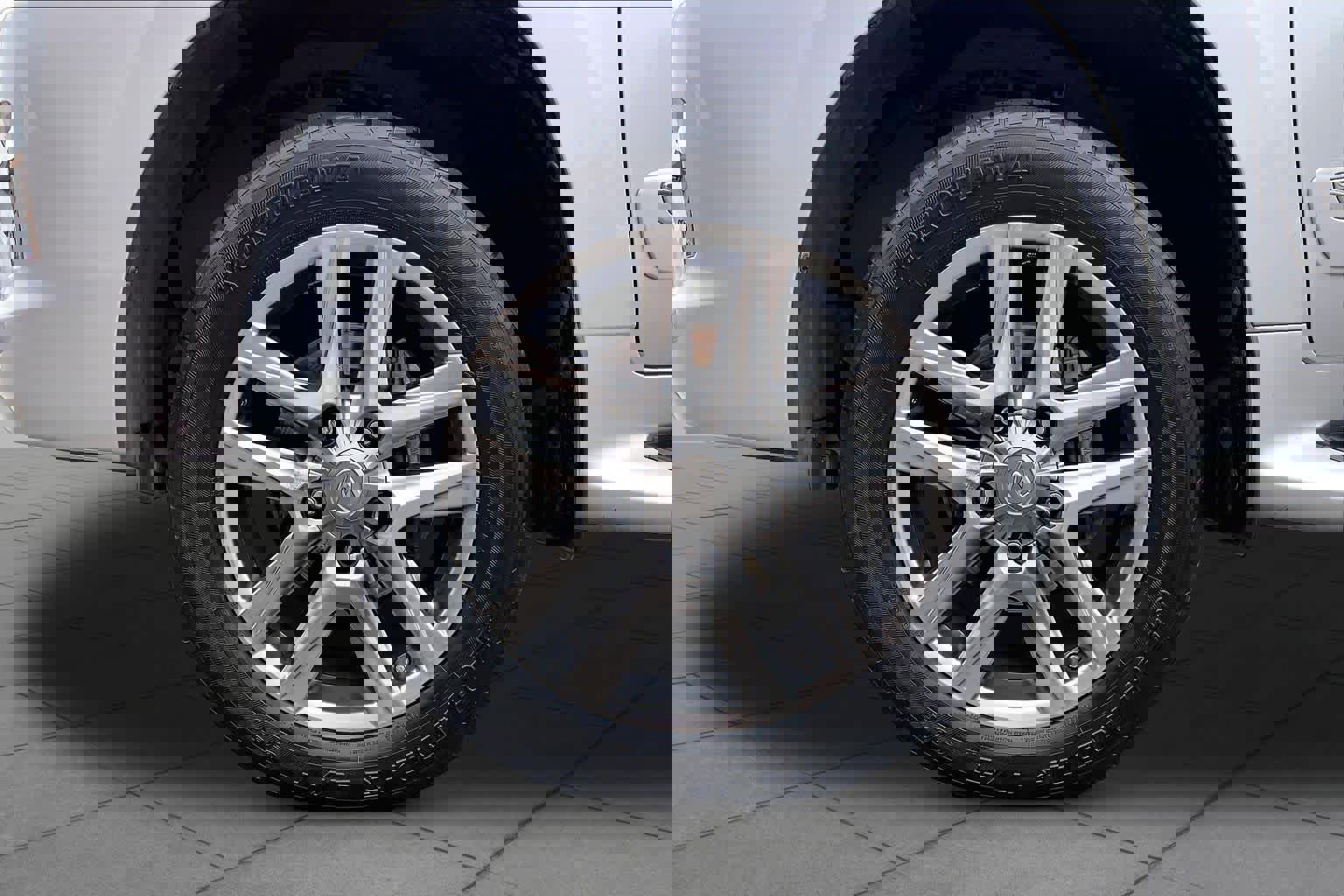 Used 2014 Lexus LX 570 4WD image 11