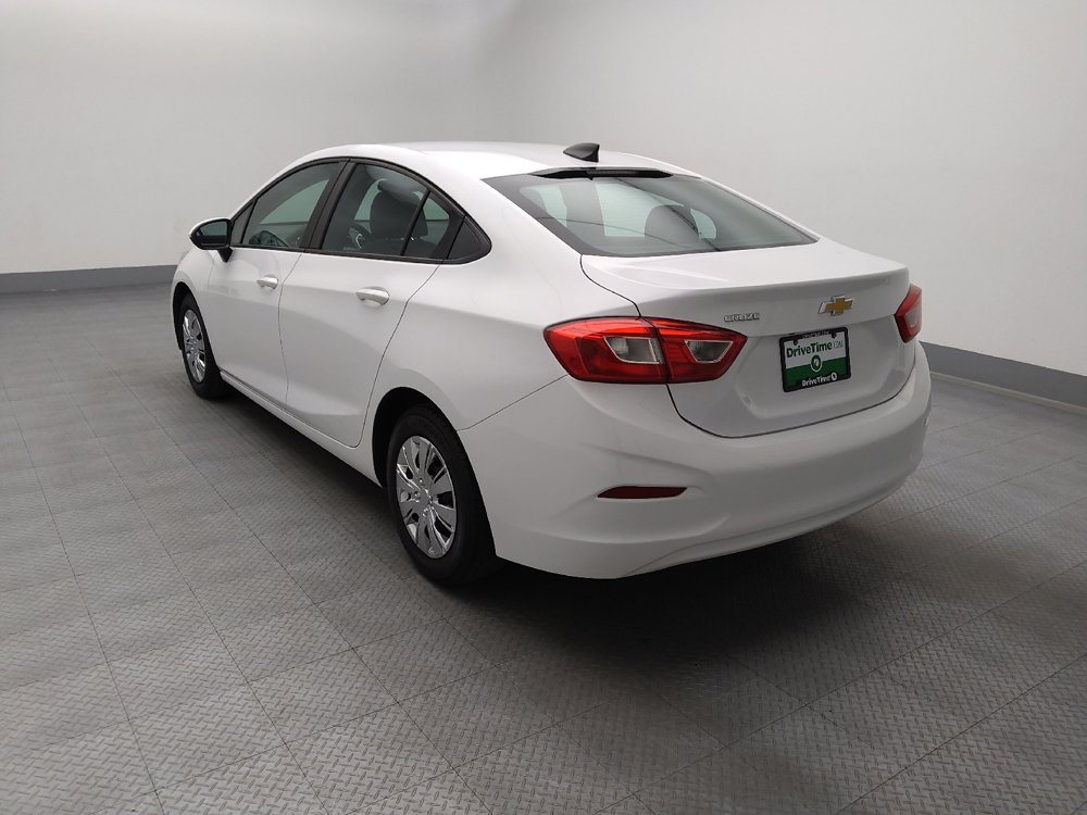 Used 2017 Chevrolet Cruze LS FWD image 6