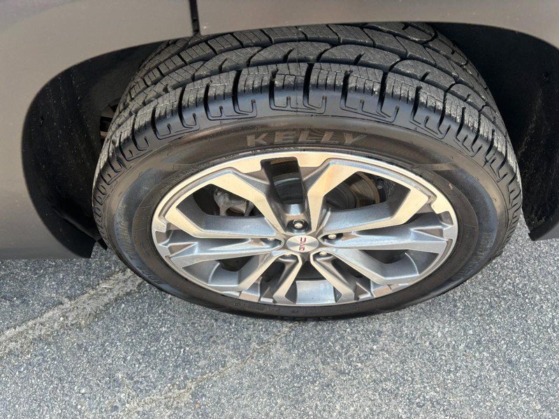 Used 2019 GMC Terrain SLT w/ Preferred Package FWD image 7