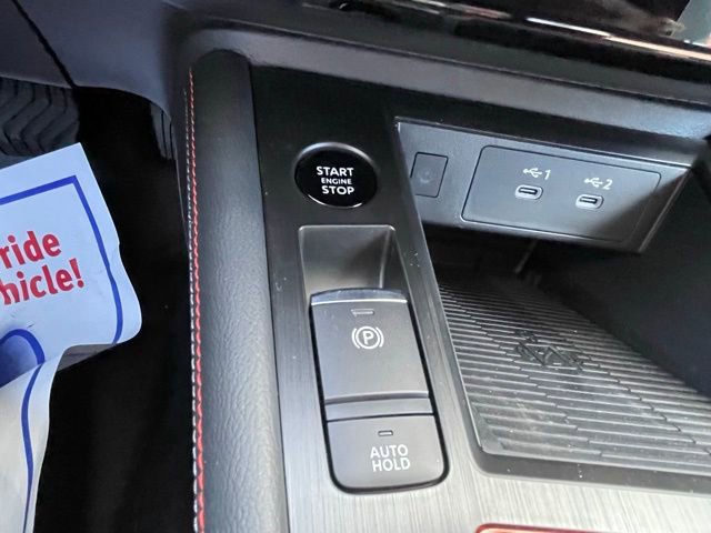 New 2025 Nissan Kicks SR image 29