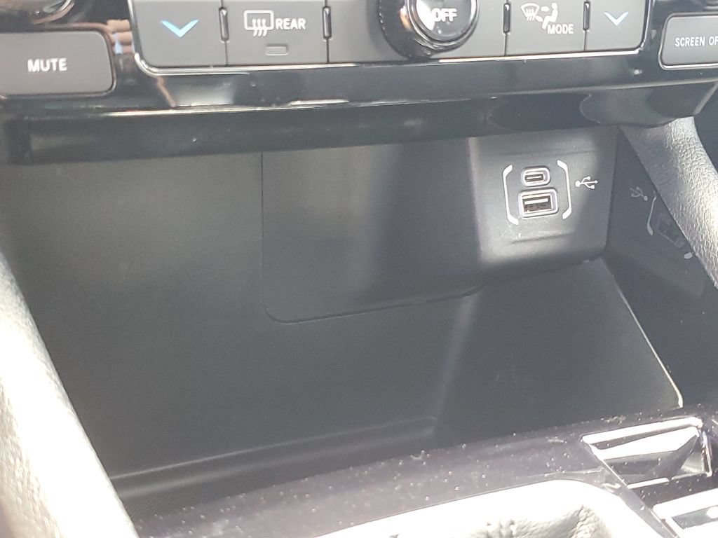 Used 2023 Jeep Compass Limited w/ Sun and Sound Group AWD/4WD image 21