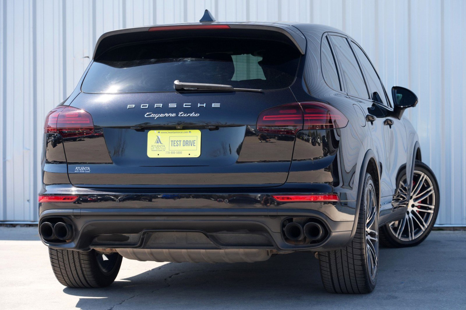 Used 2017 Porsche Cayenne Turbo image 4