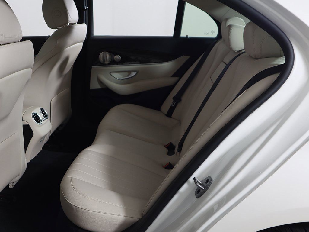 Used 2022 Mercedes-Benz E 350 4MATIC Sedan w/ Driver Assistance Package image 32