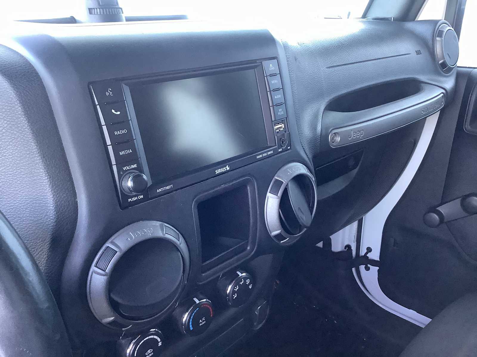 Used 2015 Jeep Wrangler Unlimited Sport w/ Connectivity Group AWD/4WD image 17