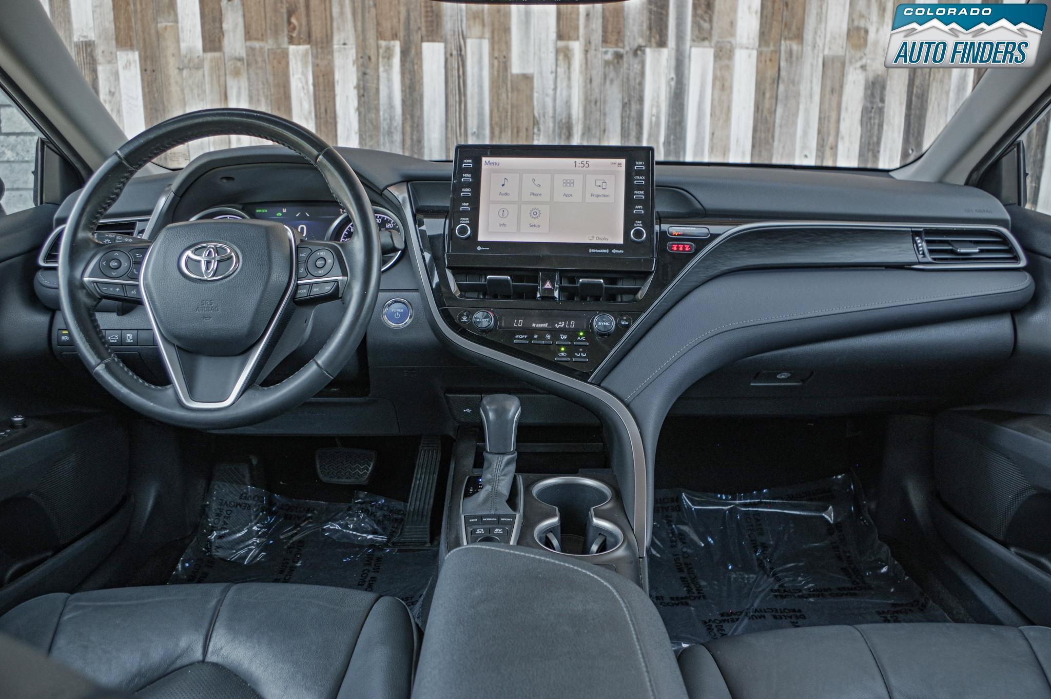 Used 2021 Toyota Camry XLE FWD image 16