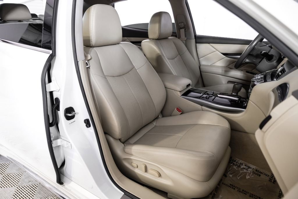 Used 2017 INFINITI Q70 L 3.7 image 35