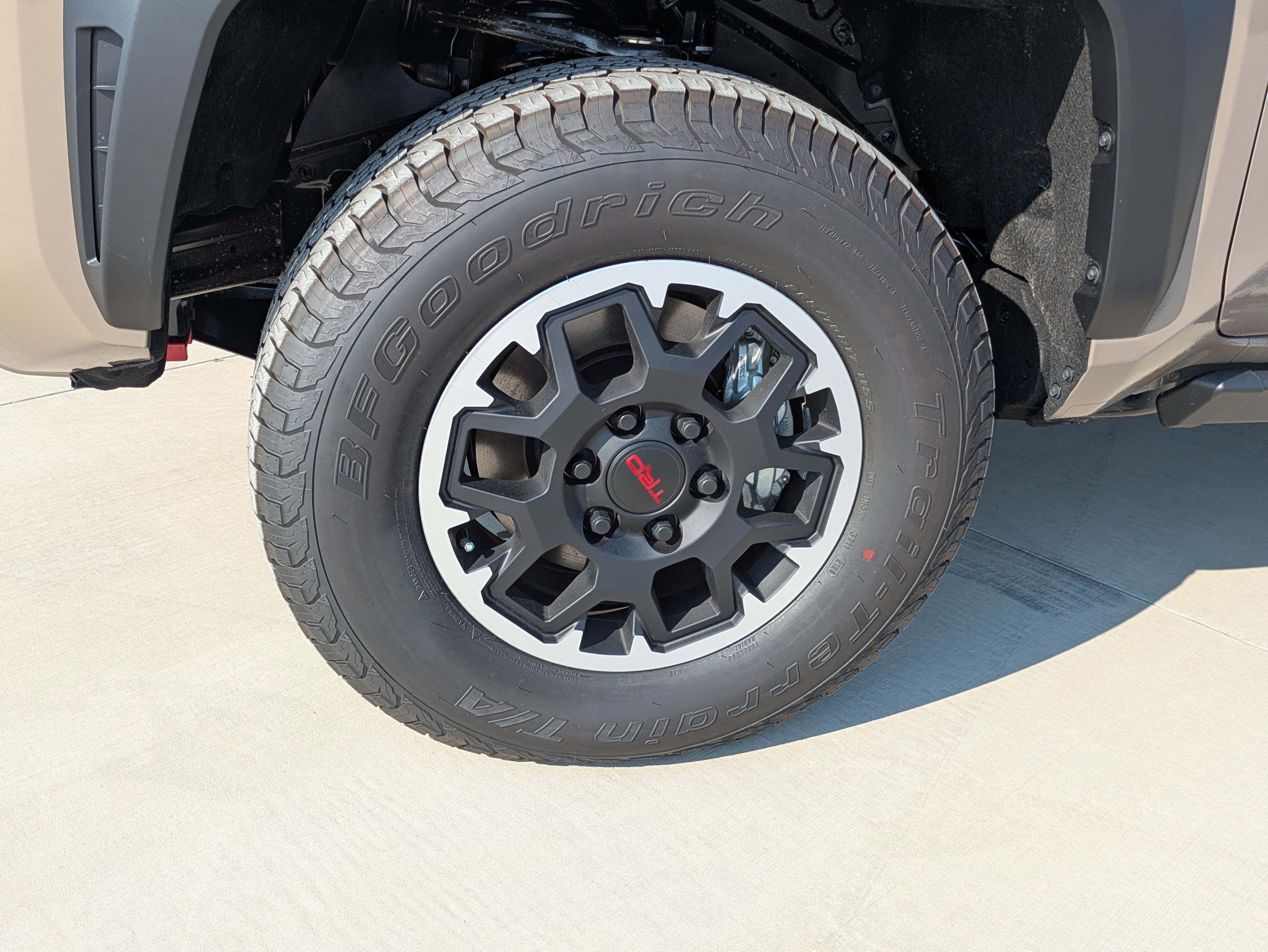 New 2026 Toyota Tacoma TRD Off-Road AWD/4WD image 9