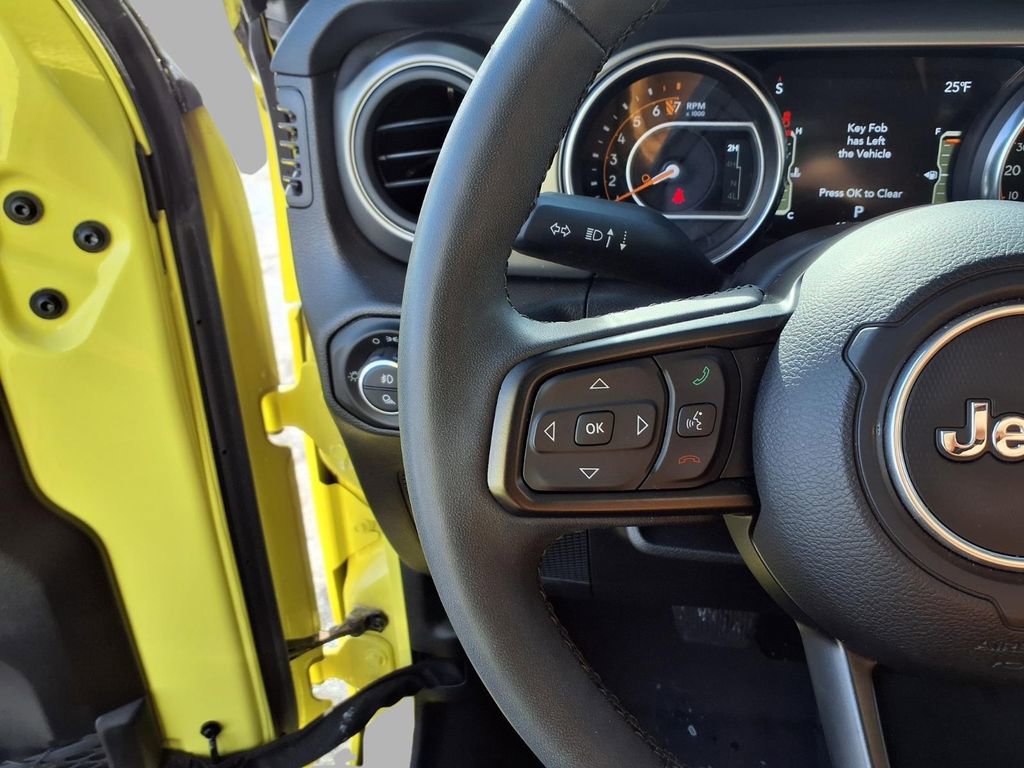 Certified 2023 Jeep Gladiator Sport image 11