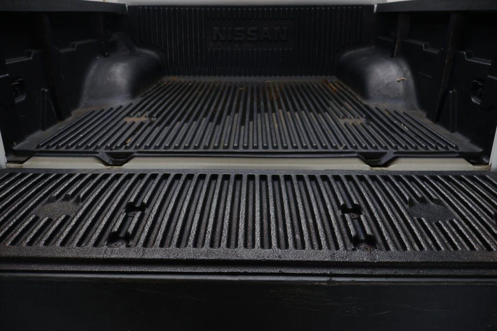 Used 2019 Nissan Frontier Desert Runner image 13