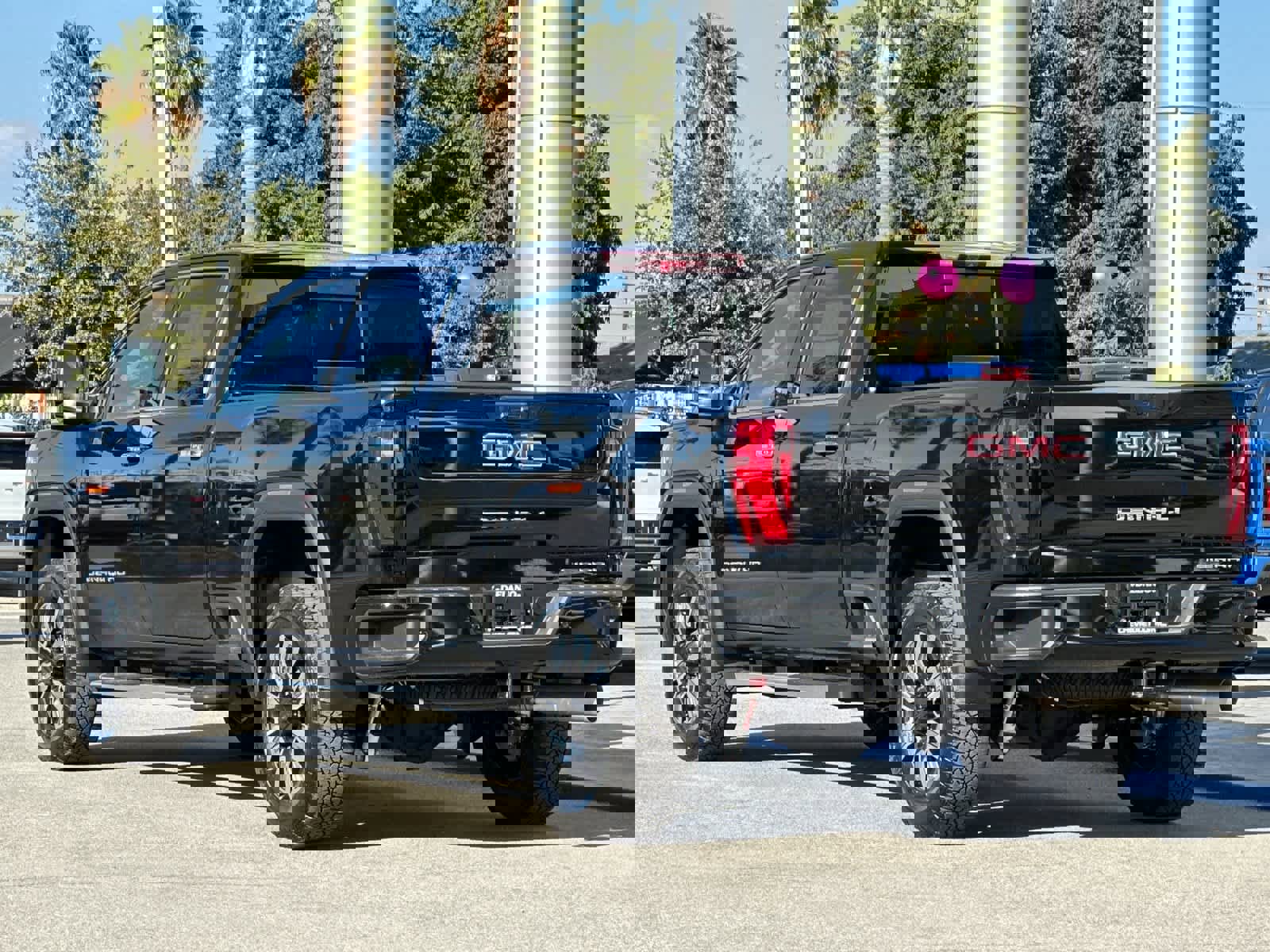 New 2026 GMC Sierra 2500 Denali w/ Technology Package image 3