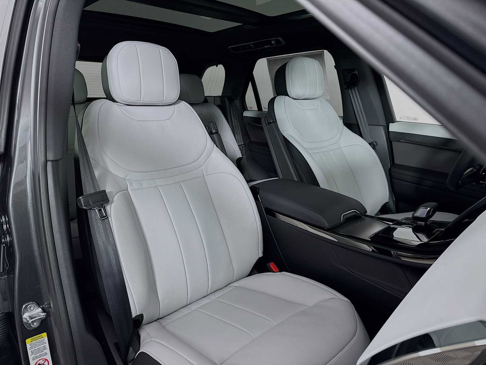 New 2026 Land Rover Range Rover Sport Dynamic SE AWD/4WD image 29