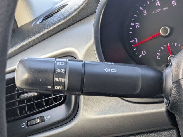 Used 2020 Kia Rio LX image 24