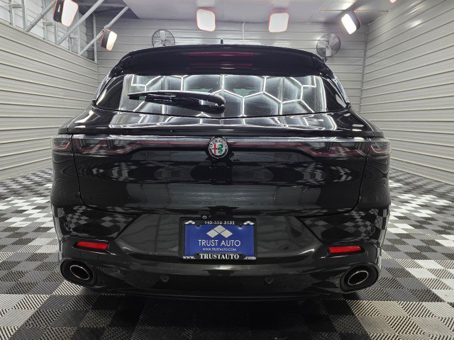 Used 2024 Alfa Romeo Tonale Veloce AWD/4WD image 7