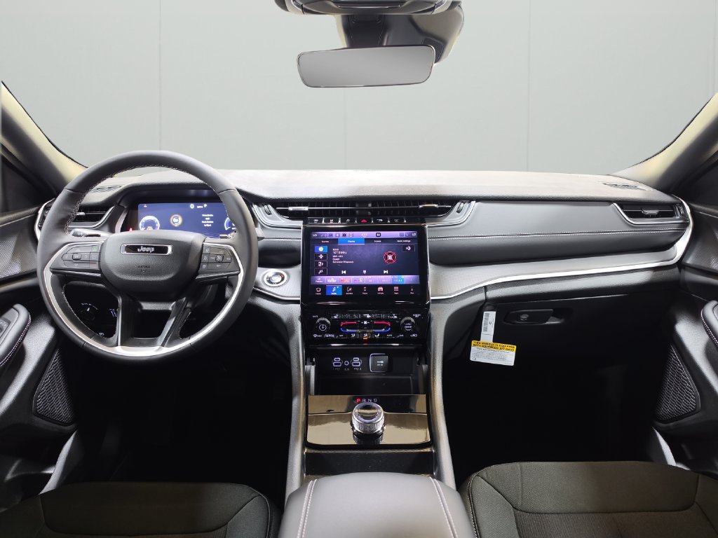 New 2027 Jeep Grand Cherokee Laredo X AWD/4WD image 17