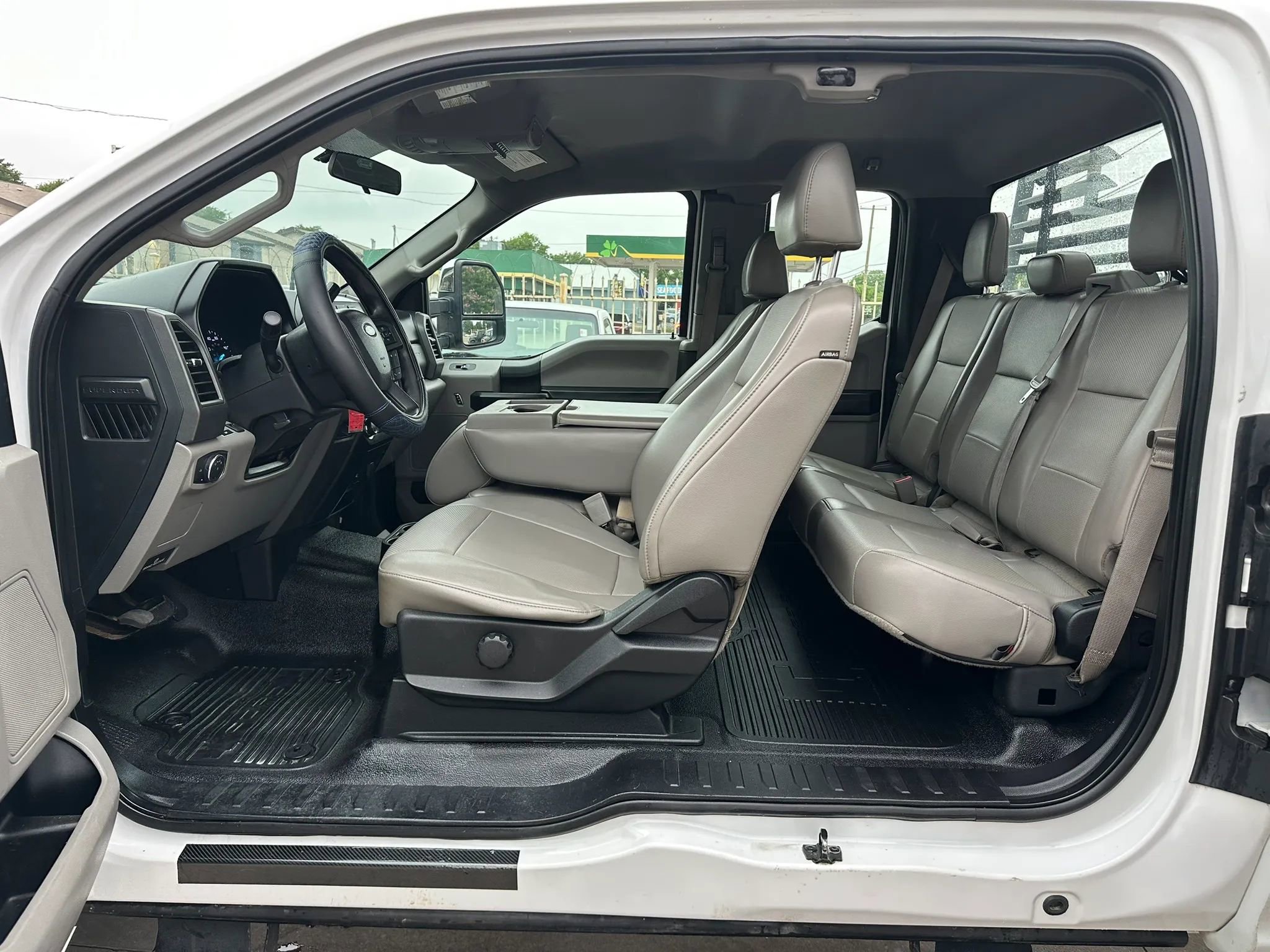Used 2019 Ford F250 XL w/ Power Equipment Group AWD/4WD image 7