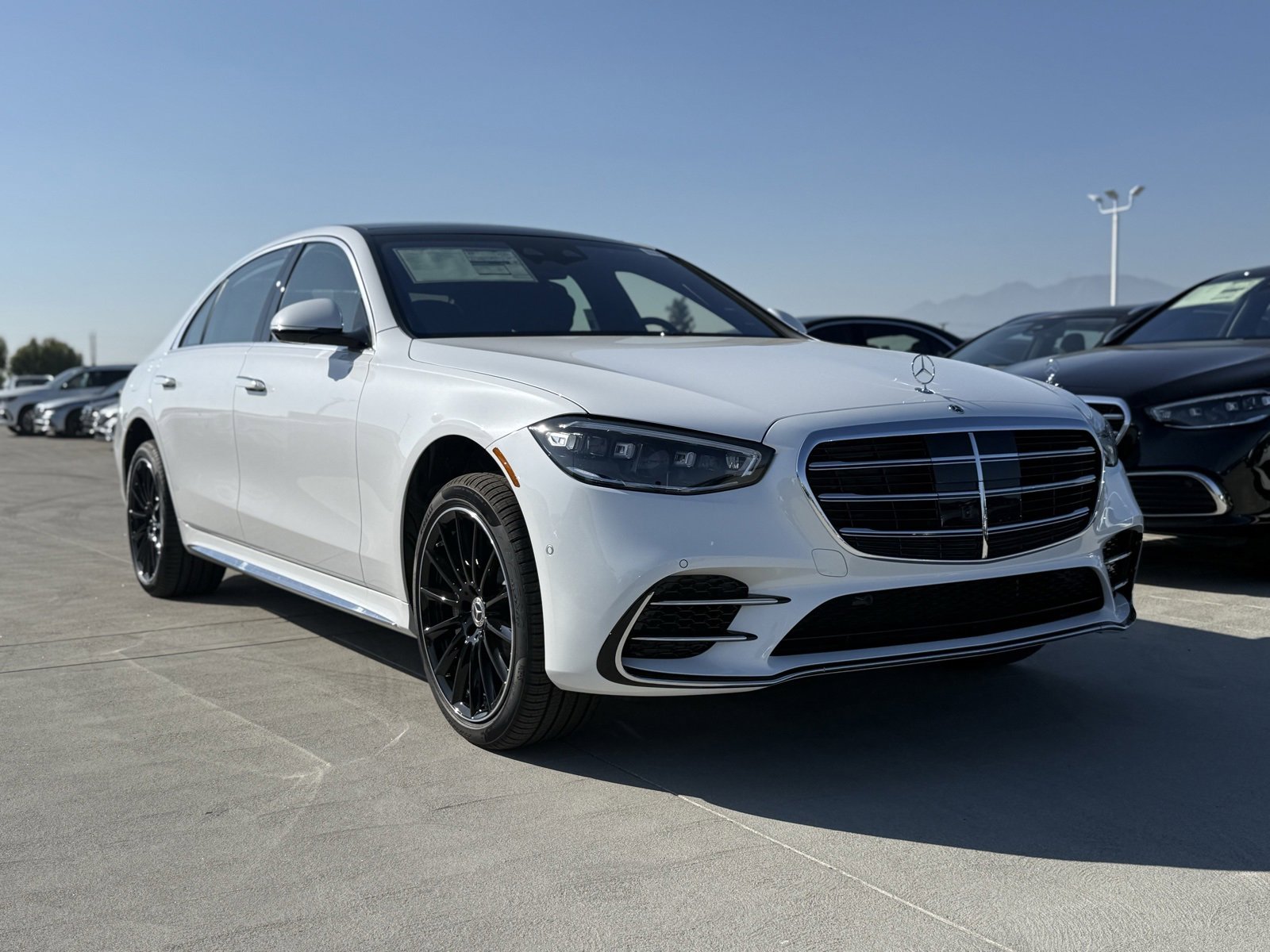 New 2026 Mercedes-Benz S 580 4MATIC Sedan image 2