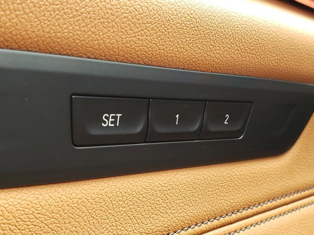 Used 2022 BMW 530i xDrive w/ Convenience Package image 30