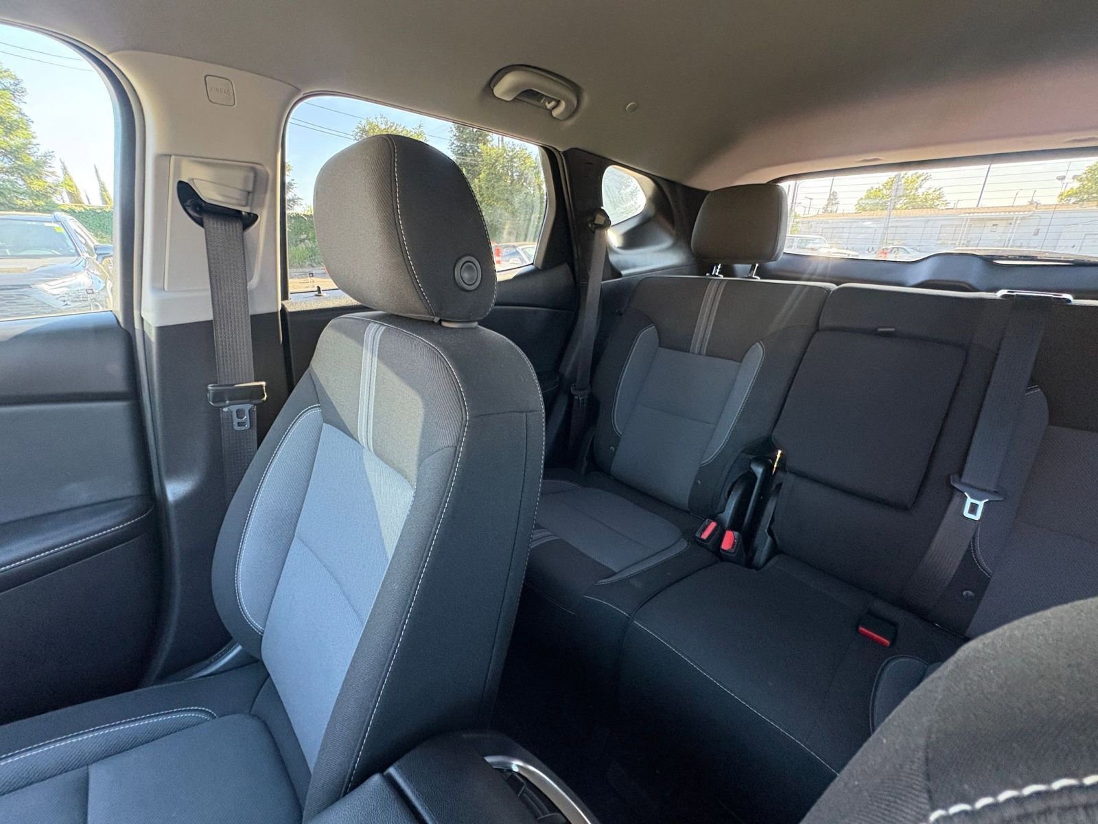 Used 2025 Chevrolet Blazer LT image 41