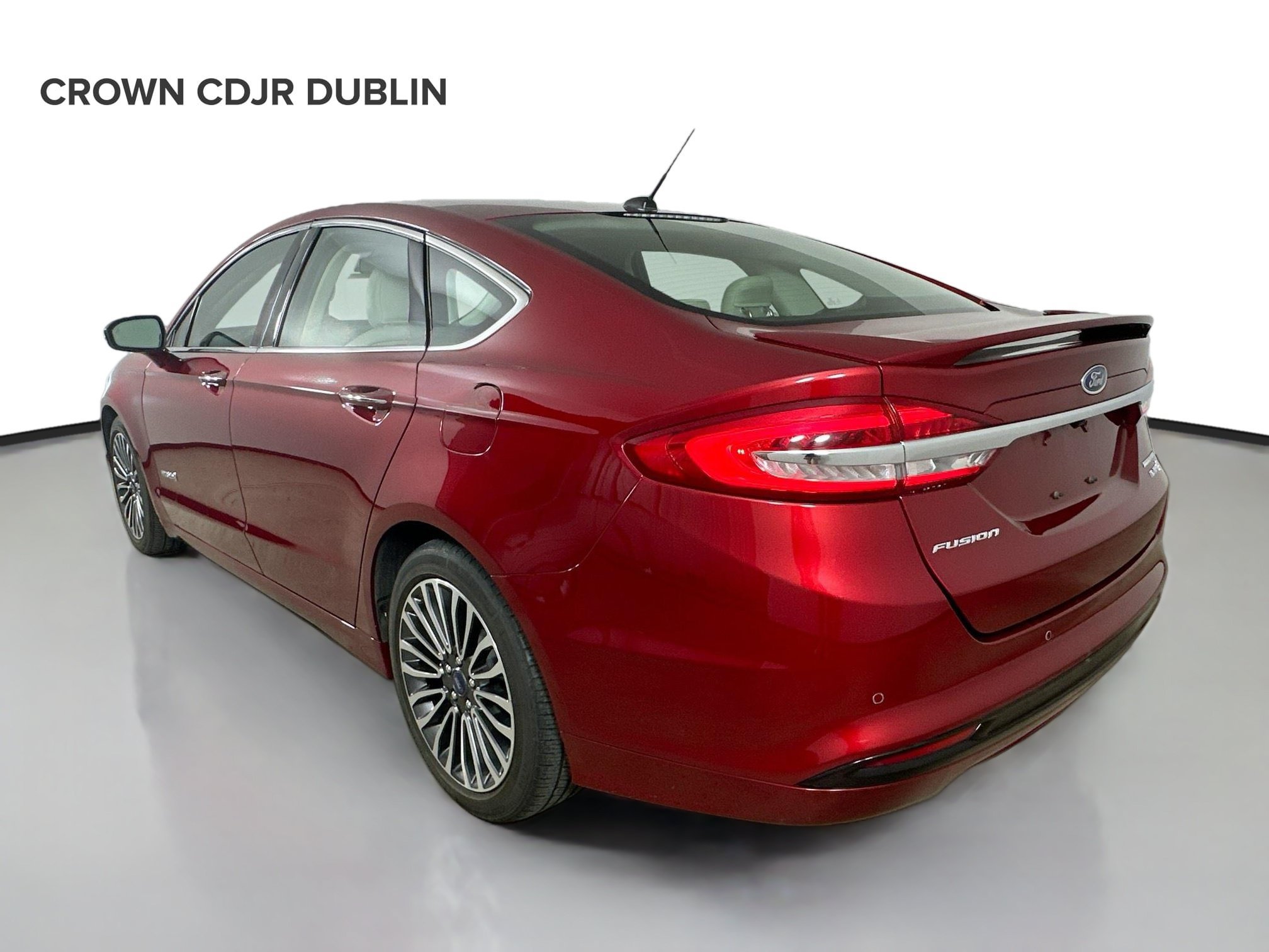 Used 2018 Ford Fusion Titanium FWD image 7
