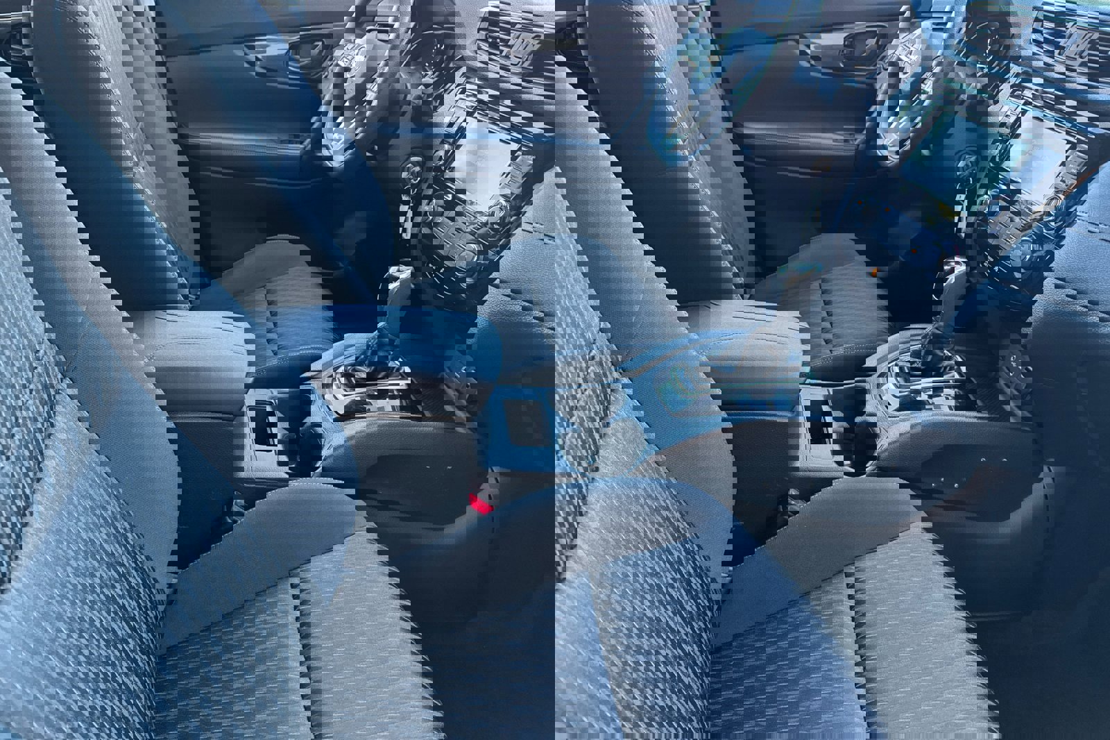 Used 2020 Nissan Rogue S image 17