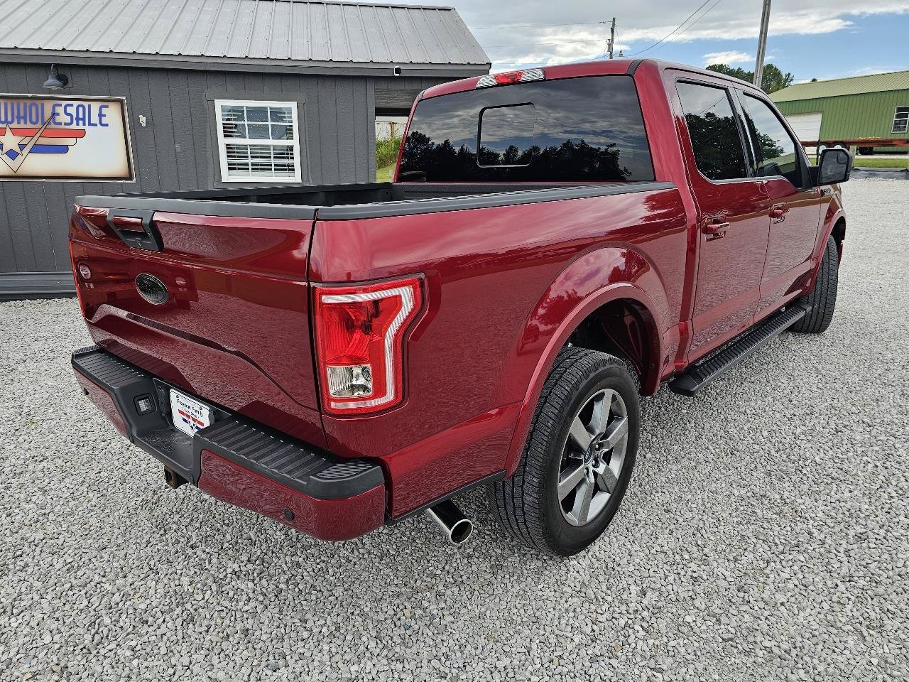 Used 2017 Ford F150 XLT w/ Equipment Group 302A Luxury AWD/4WD image 10