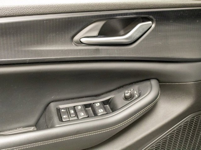 Certified 2023 Jeep Grand Cherokee Laredo w/ Luxury Tech Group I image 10