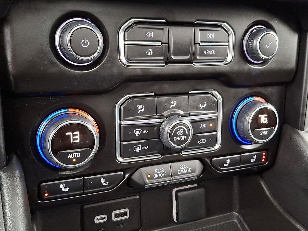 Used 2022 Chevrolet Tahoe LT w/ Luxury Package image 17