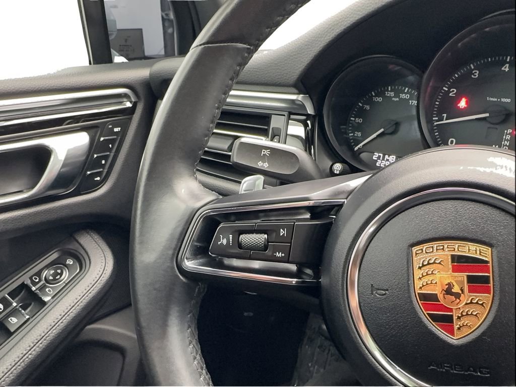 Used 2023 Porsche Macan w/ Sport Chrono Package image 43