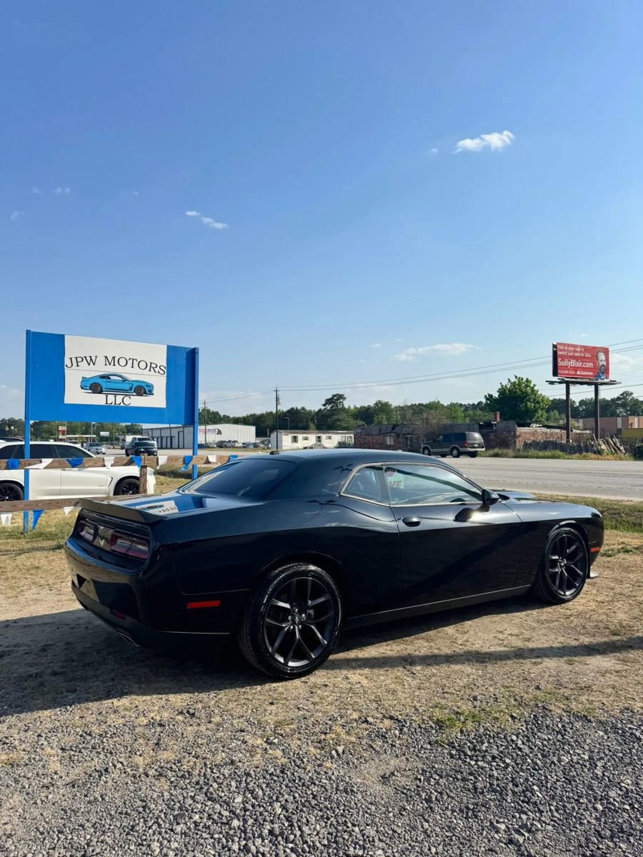 Used 2021 Dodge Challenger GT w/ Driver Convenience Group RWD image 10