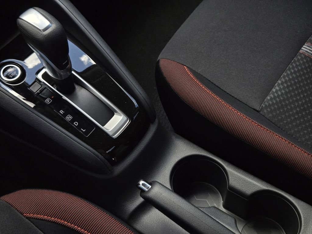 New 2025 Nissan Versa SR w/ Trunk Package image 21