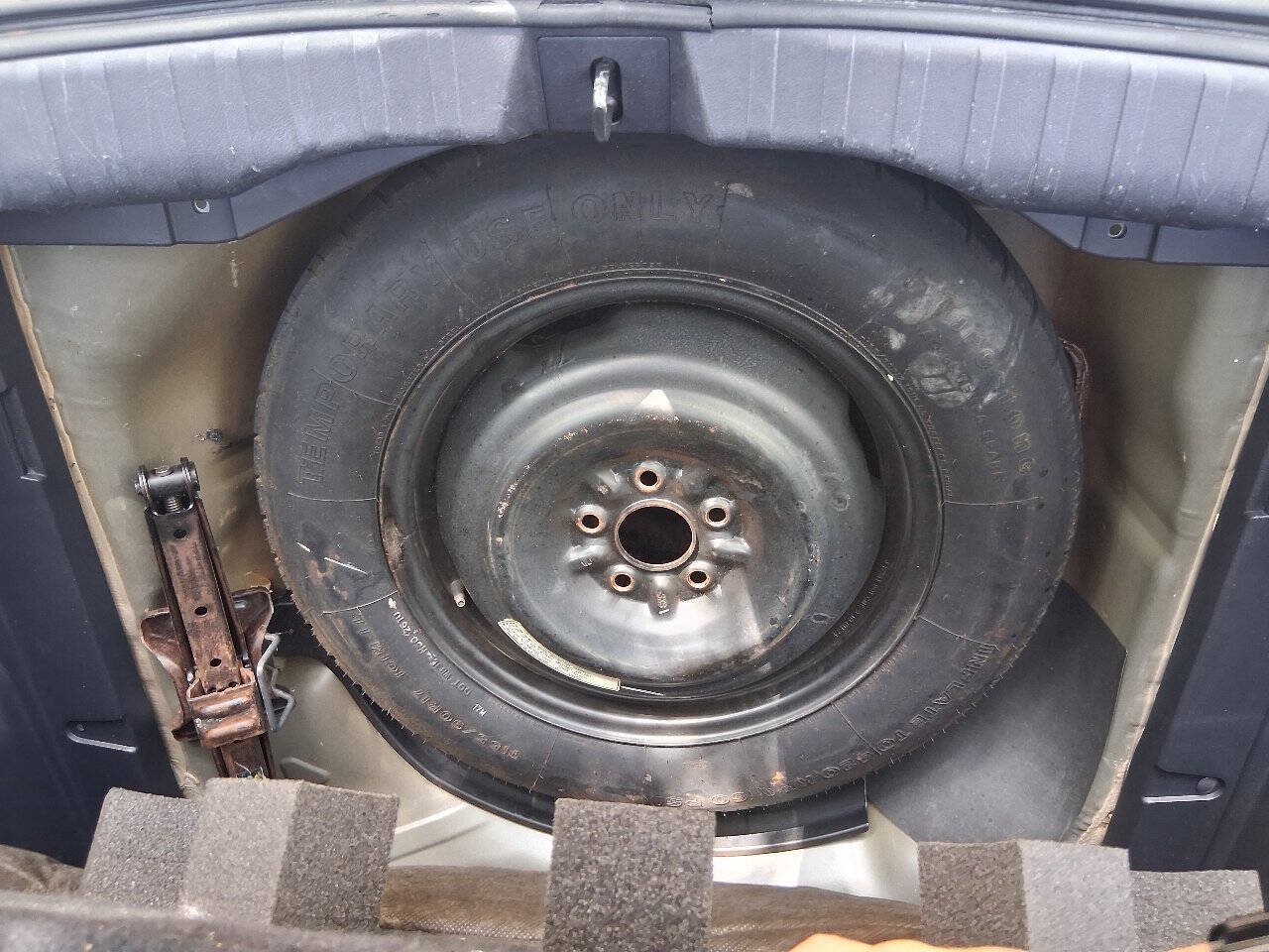 Used 2011 Honda CR-V EX-L image 23