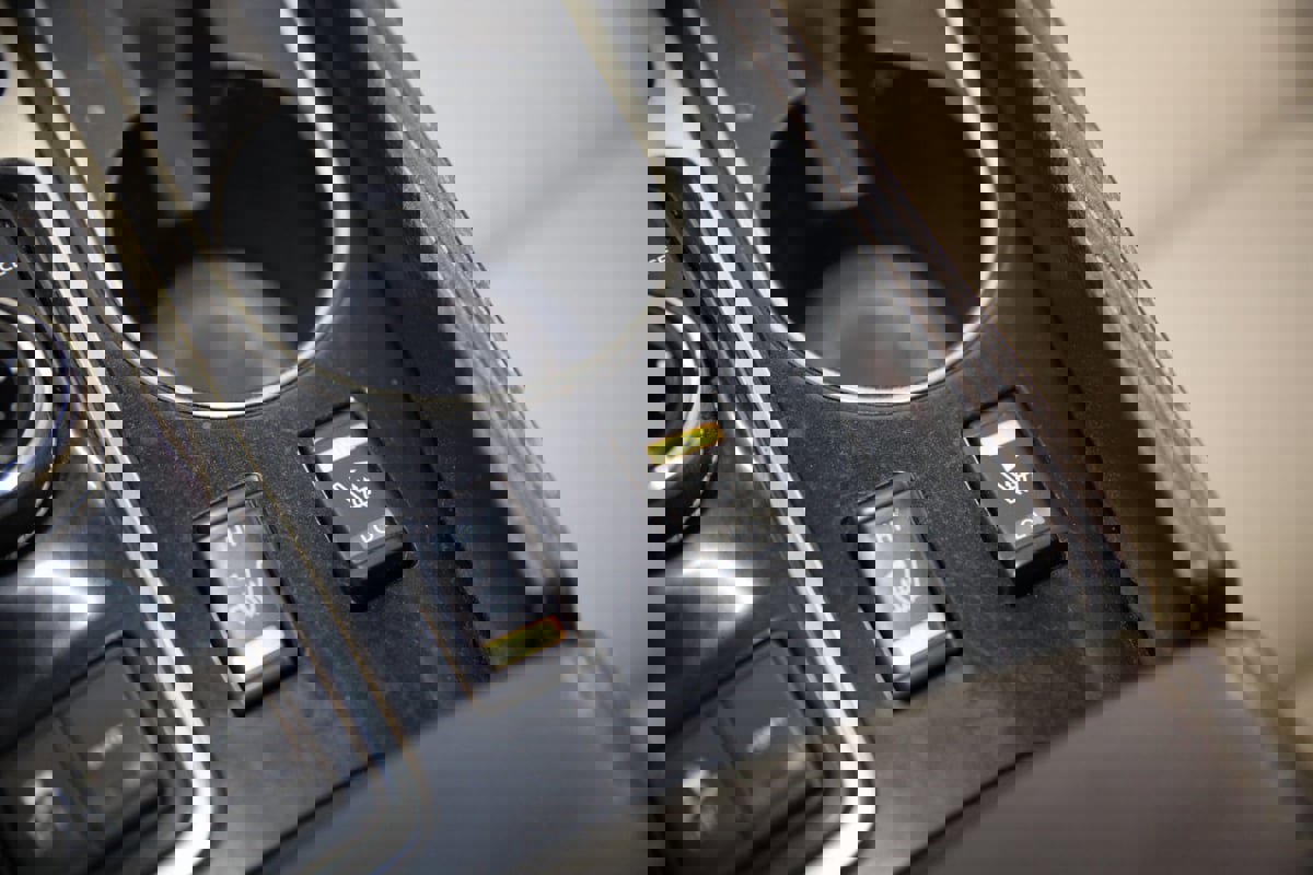 Used 2019 Nissan Maxima 3.5 SV w/ Floor Mat Group image 8