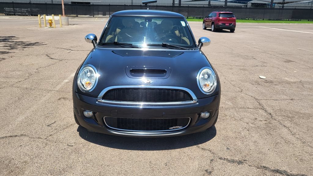 Used 2009 MINI Cooper John Cooper Works FWD image 3