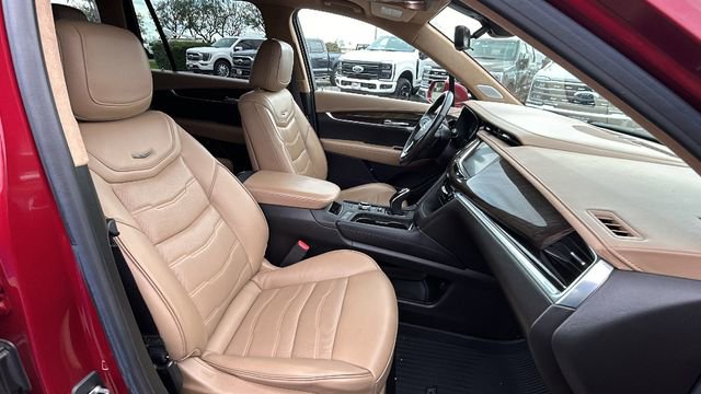 Used 2020 Cadillac XT6 Premium Luxury w/ Platinum Package image 11