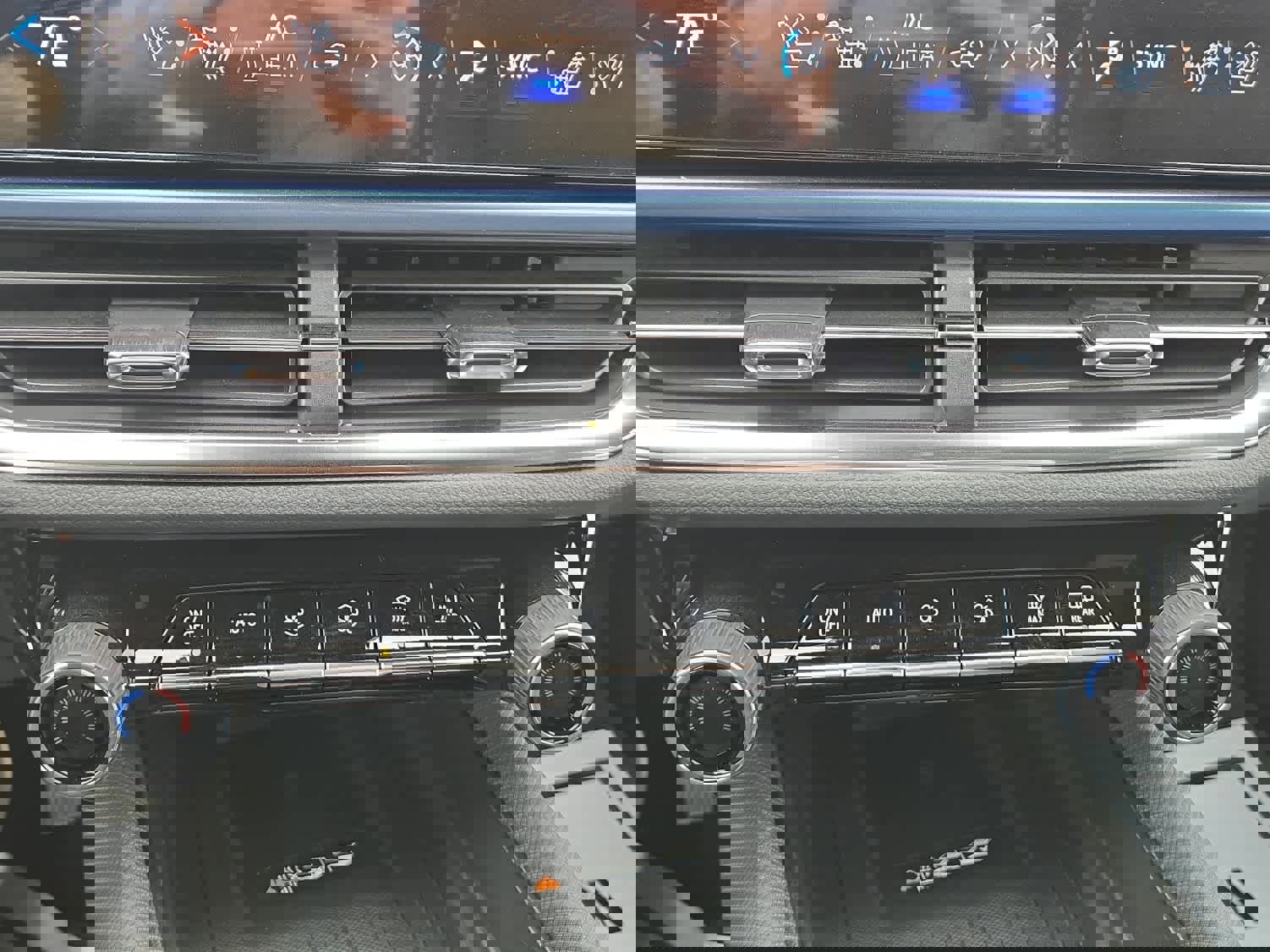 New 2026 Chevrolet Equinox EV LT image 22